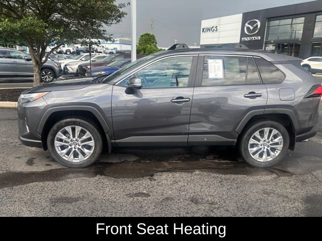 Used 2023 Toyota RAV4 XLE Premium FWD image 3