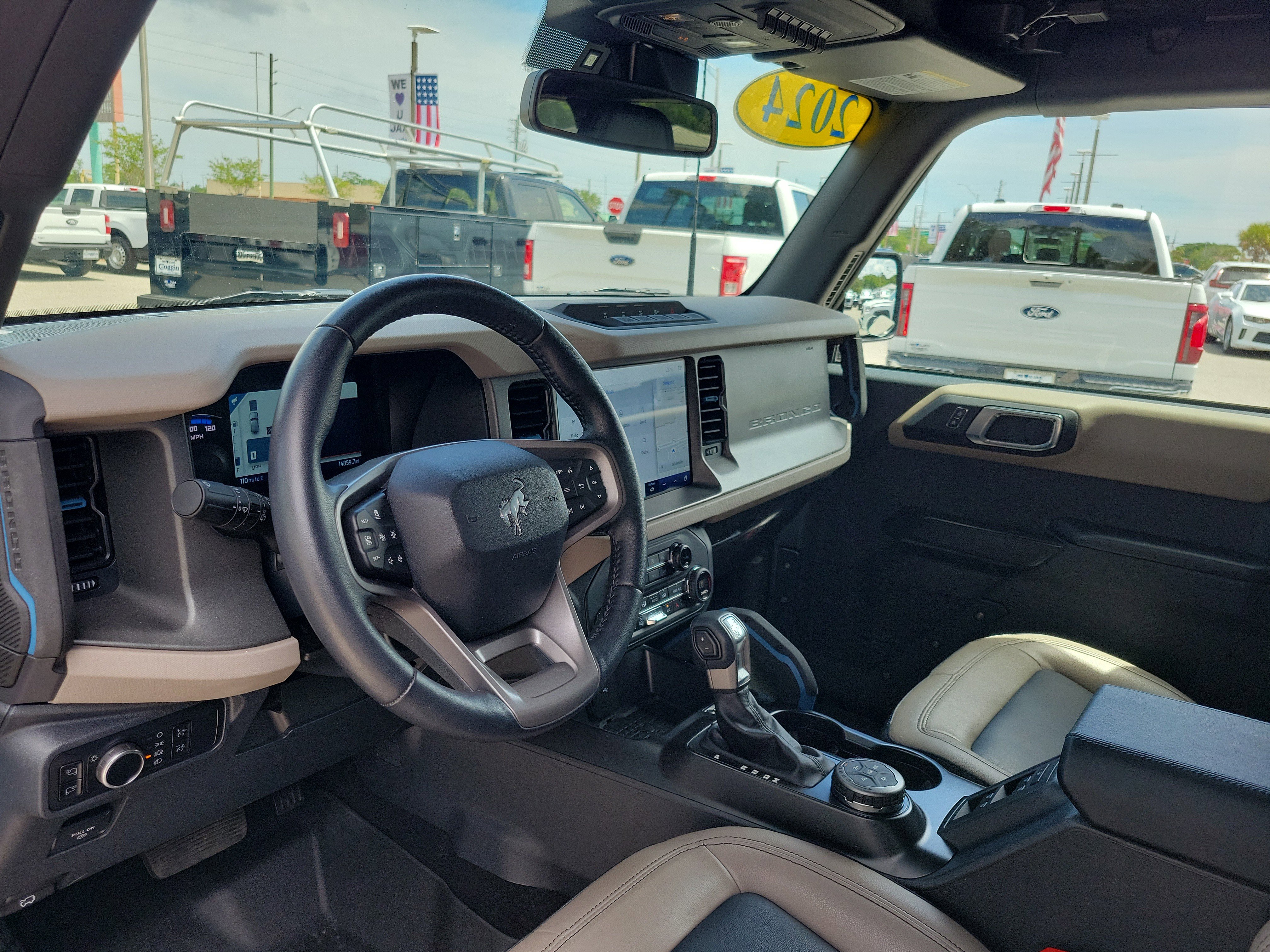 Used 2024 Ford Bronco Wildtrak image 18