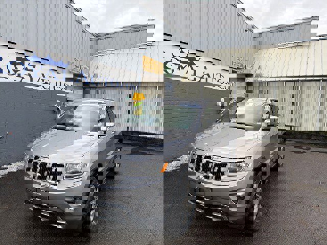 Used 2015 Jeep Grand Cherokee Limited image 2