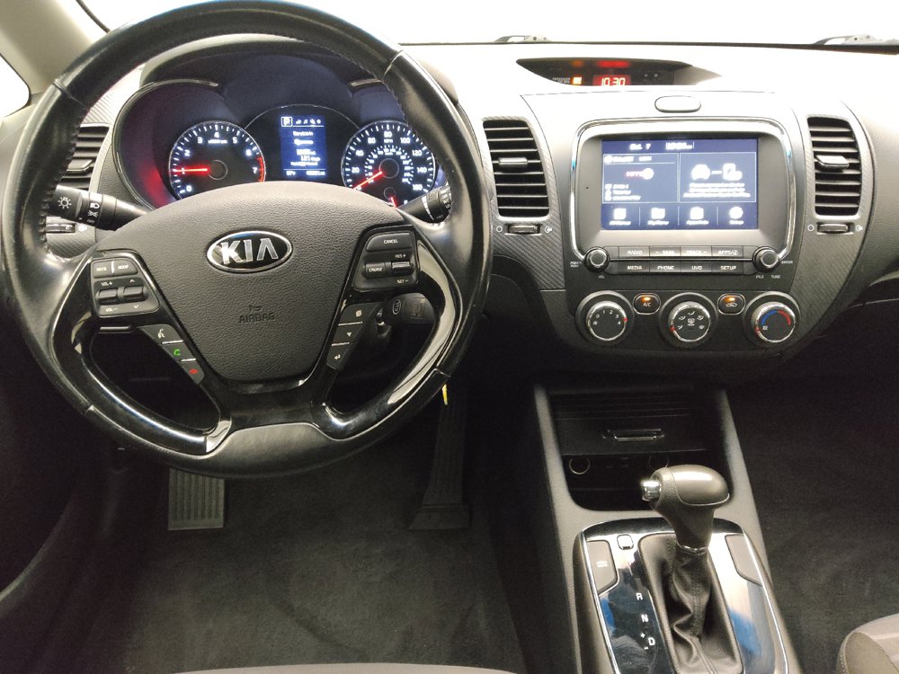 Used 2018 Kia Forte S FWD image 22