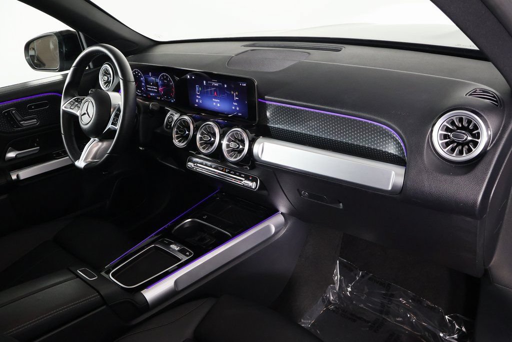 Certified 2024 Mercedes-Benz GLB 250 4MATIC image 9