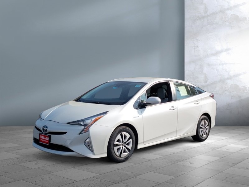 Used 2017 Toyota Prius Three image 1