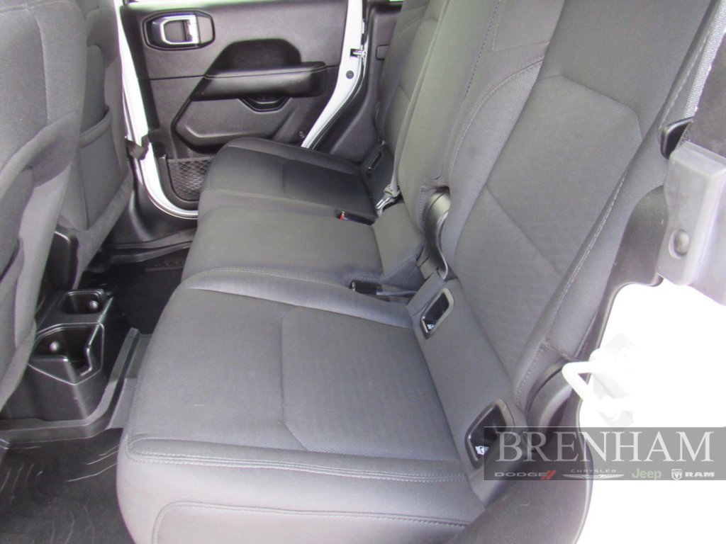 Used 2020 Jeep Gladiator Overland AWD/4WD image 15
