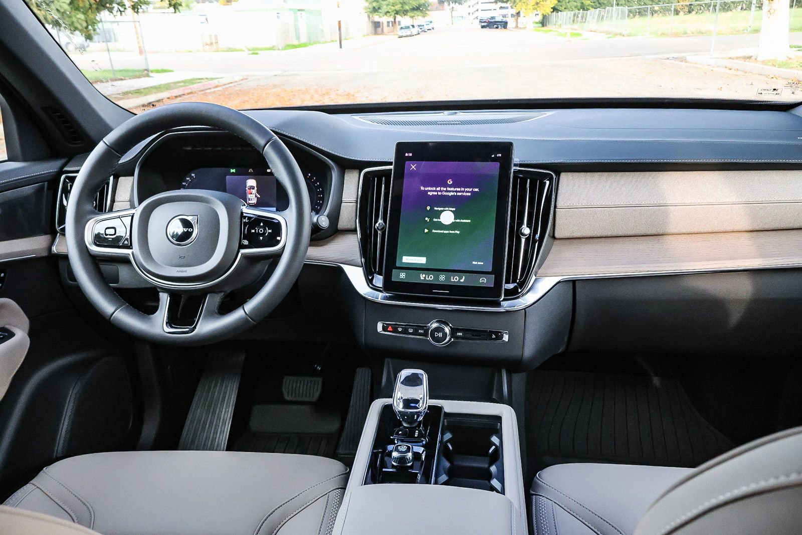 New 2026 Volvo XC90 B5 Plus w/ Protection Package image 21