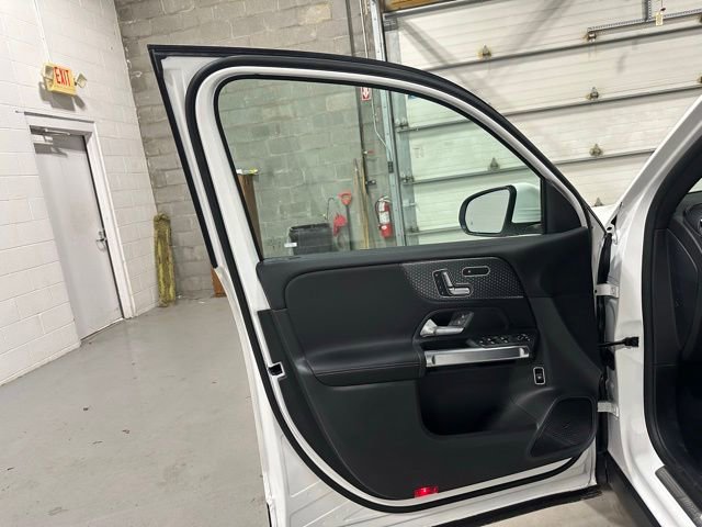 New 2026 Mercedes-Benz GLB 250 4MATIC image 10