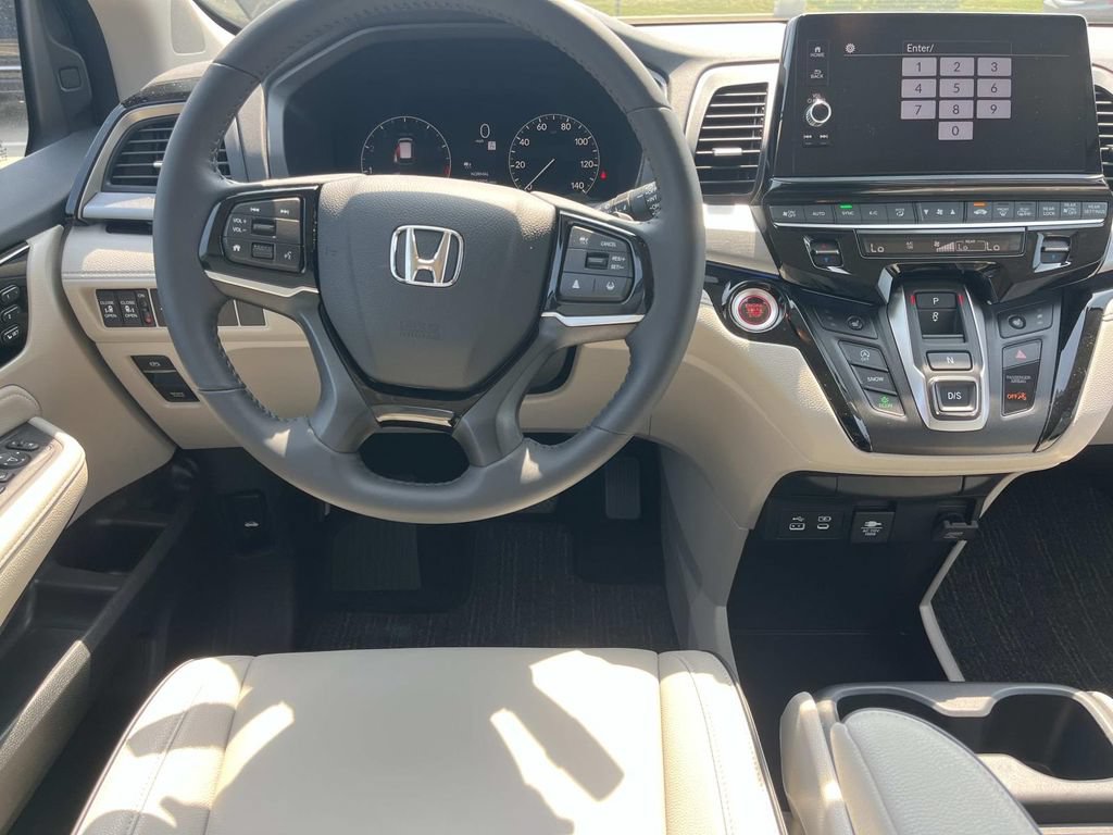 Used 2026 Honda Odyssey Touring image 13