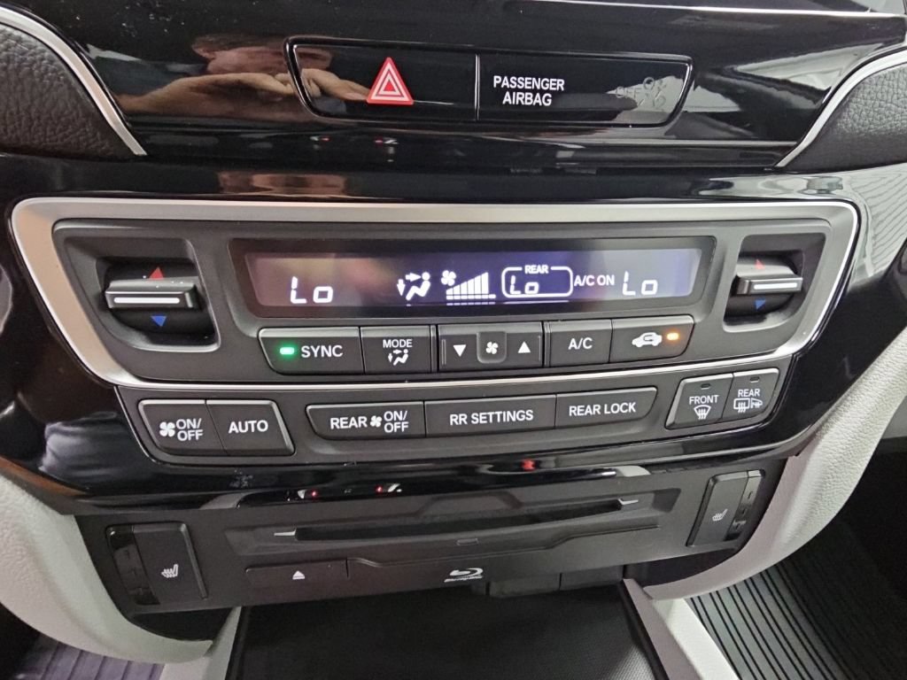 Used 2021 Honda Pilot Touring image 21