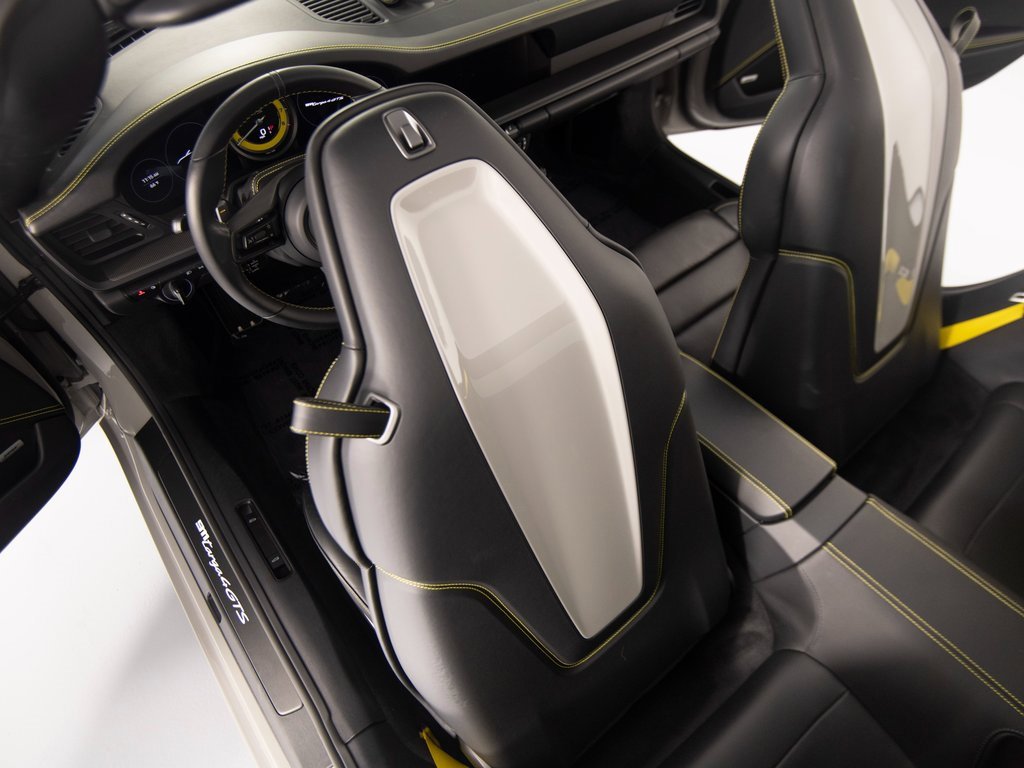 Certified 2022 Porsche 911 Targa 4 GTS image 40