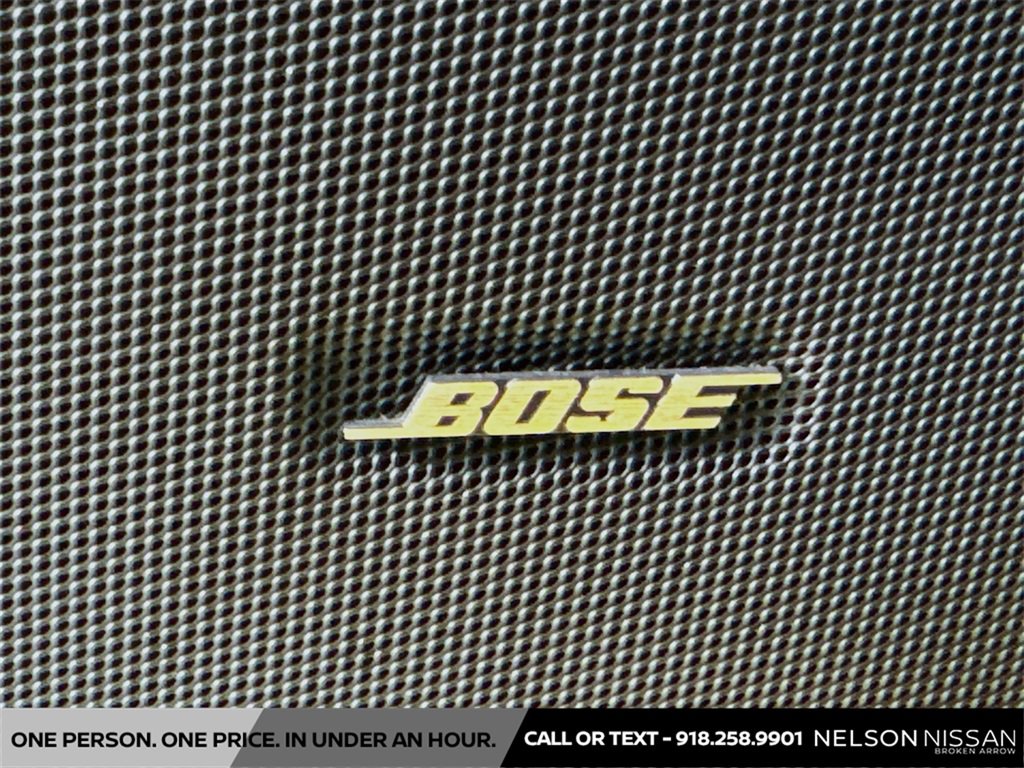 Used 2004 Chevrolet Corvette Coupe w/ Roof Package image 17