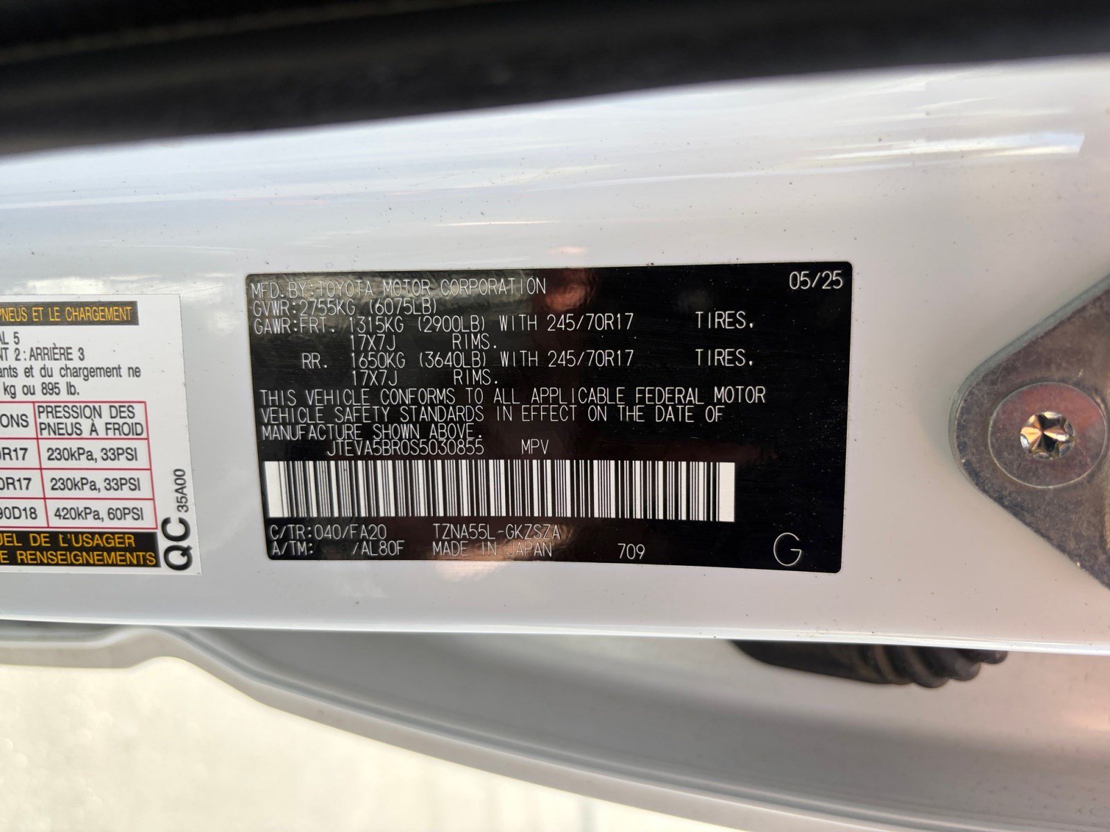 Certified 2025 Toyota 4Runner SR5 AWD/4WD image 32