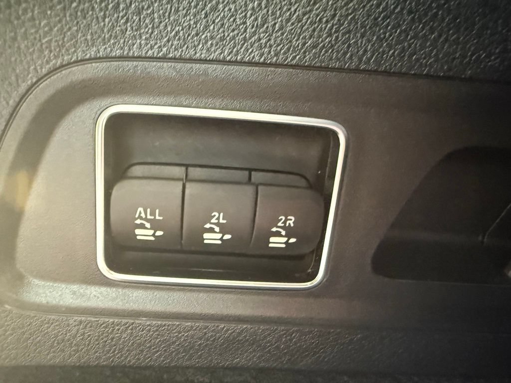 Used 2023 Mercedes-Benz GLS 450 4MATIC image 11