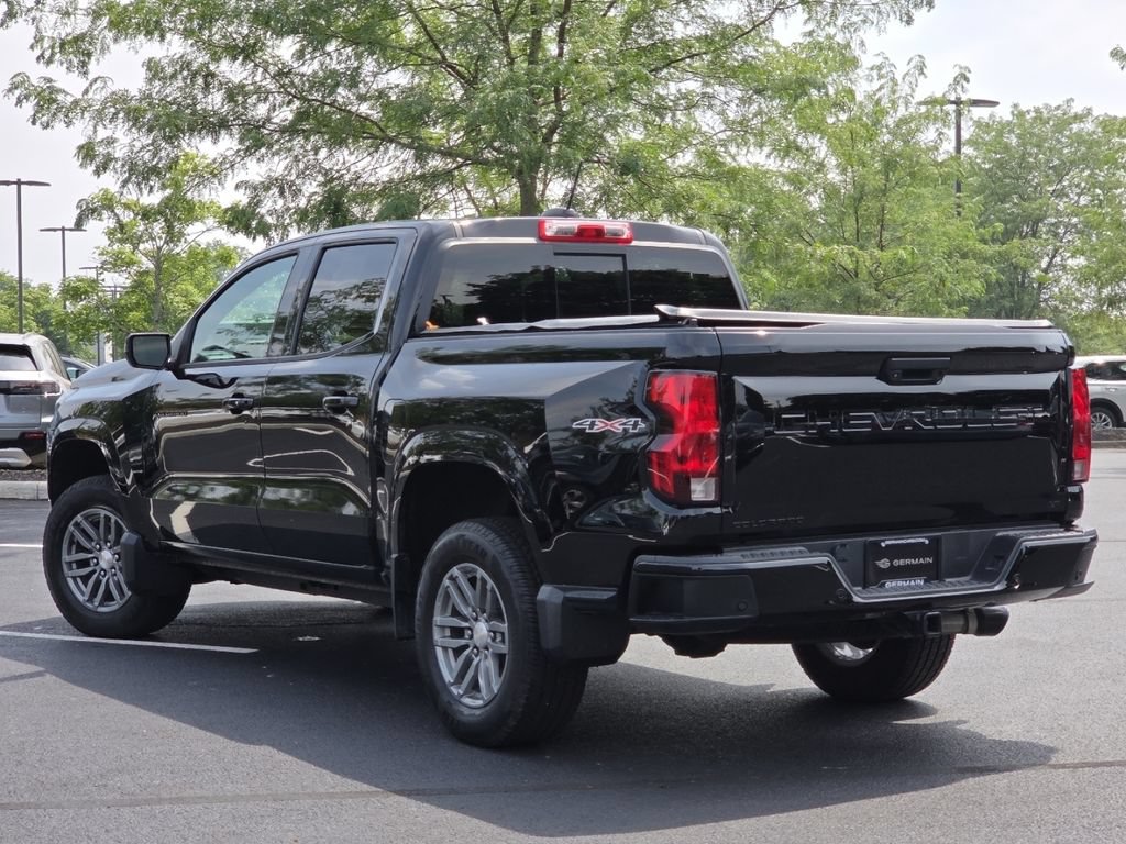 Used 2023 Chevrolet Colorado LT w/ LT Convenience Package II AWD/4WD image 22