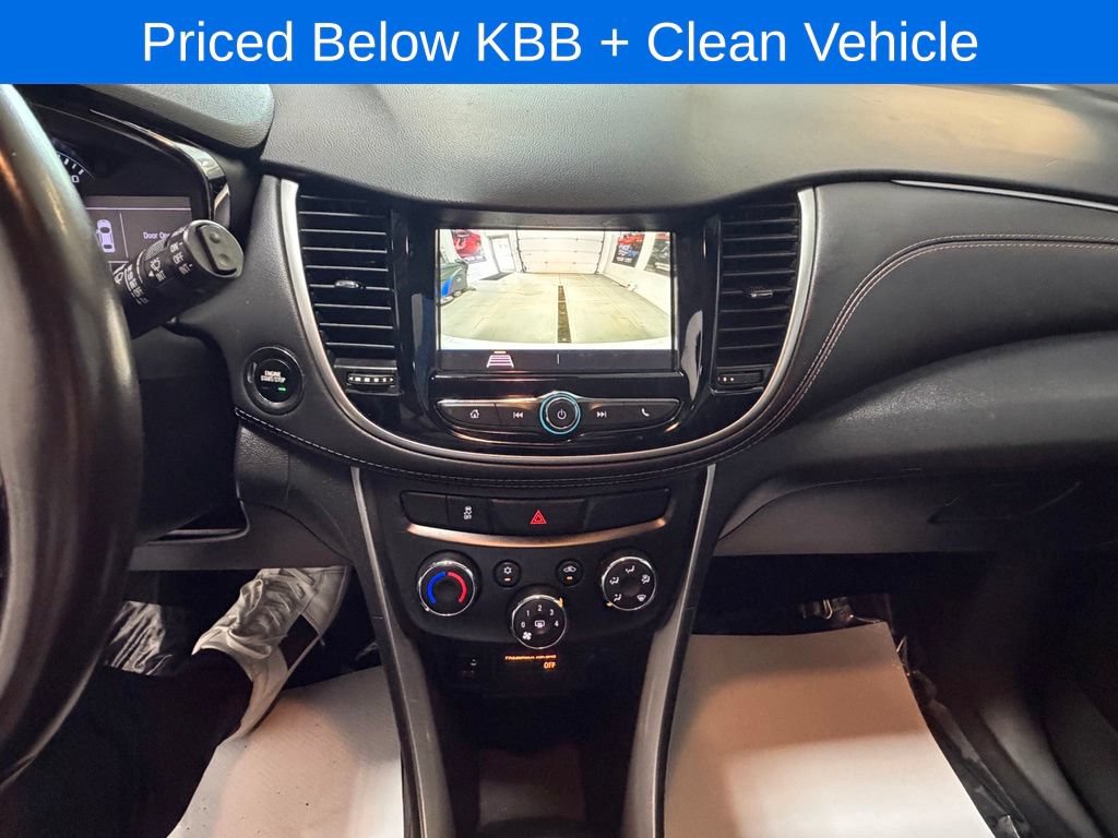 Used 2019 Chevrolet Trax LT w/ LT Convenience Package FWD image 14