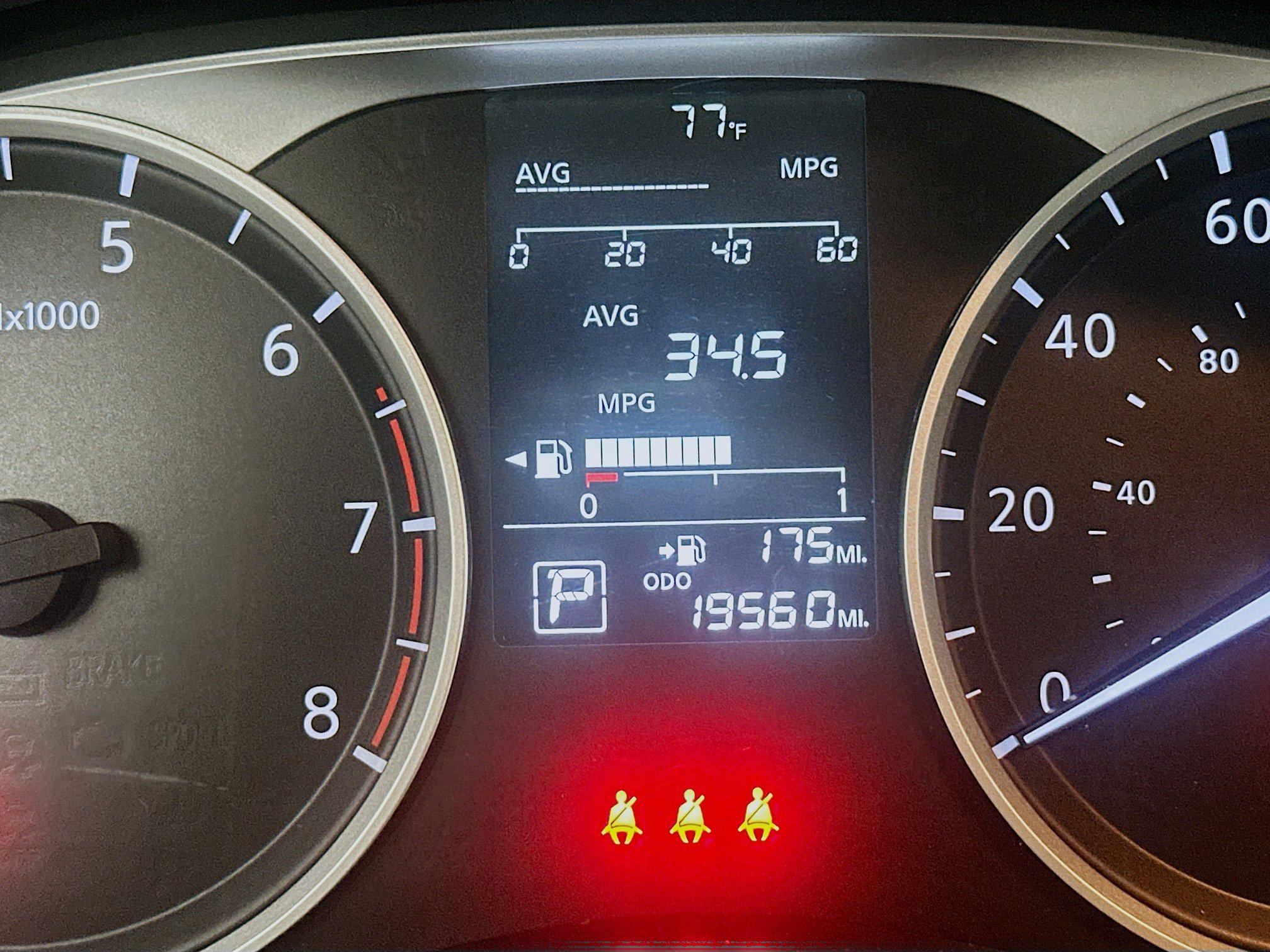 Used 2025 Nissan Versa S image 18