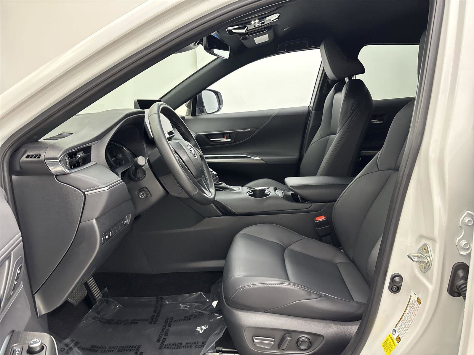 Used 2024 Toyota Venza Nightshade AWD/4WD image 25