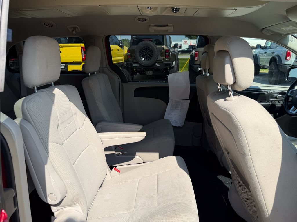 Used 2013 Dodge Grand Caravan Crew FWD image 19
