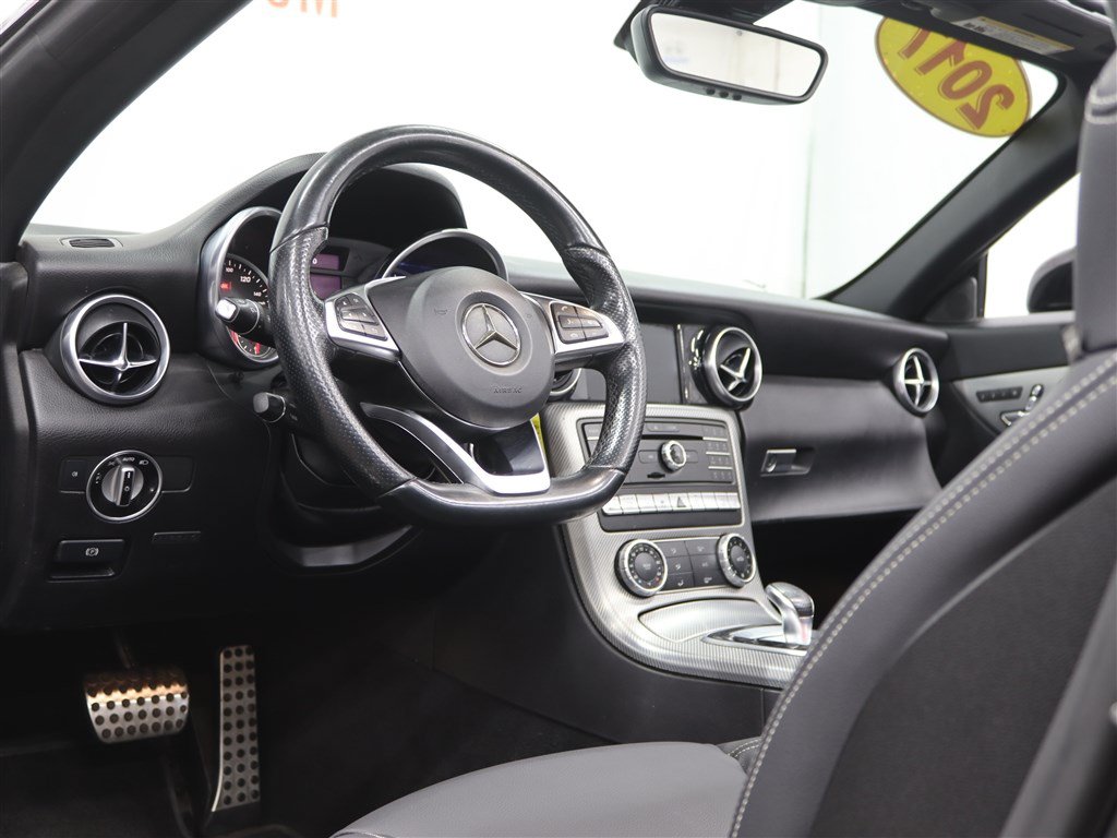 Used 2017 Mercedes-Benz SLC 300 image 16