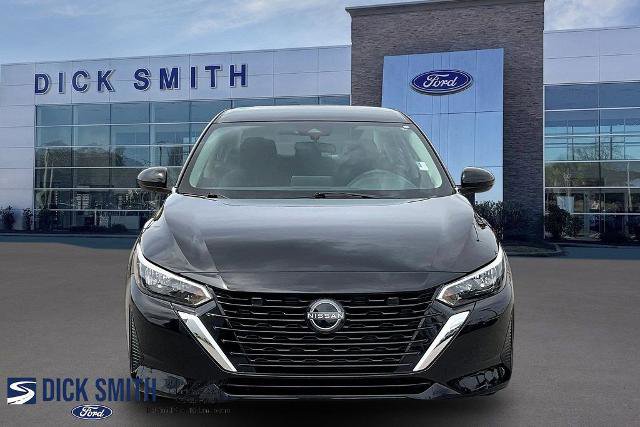 Used 2025 Nissan Sentra SV FWD image 2