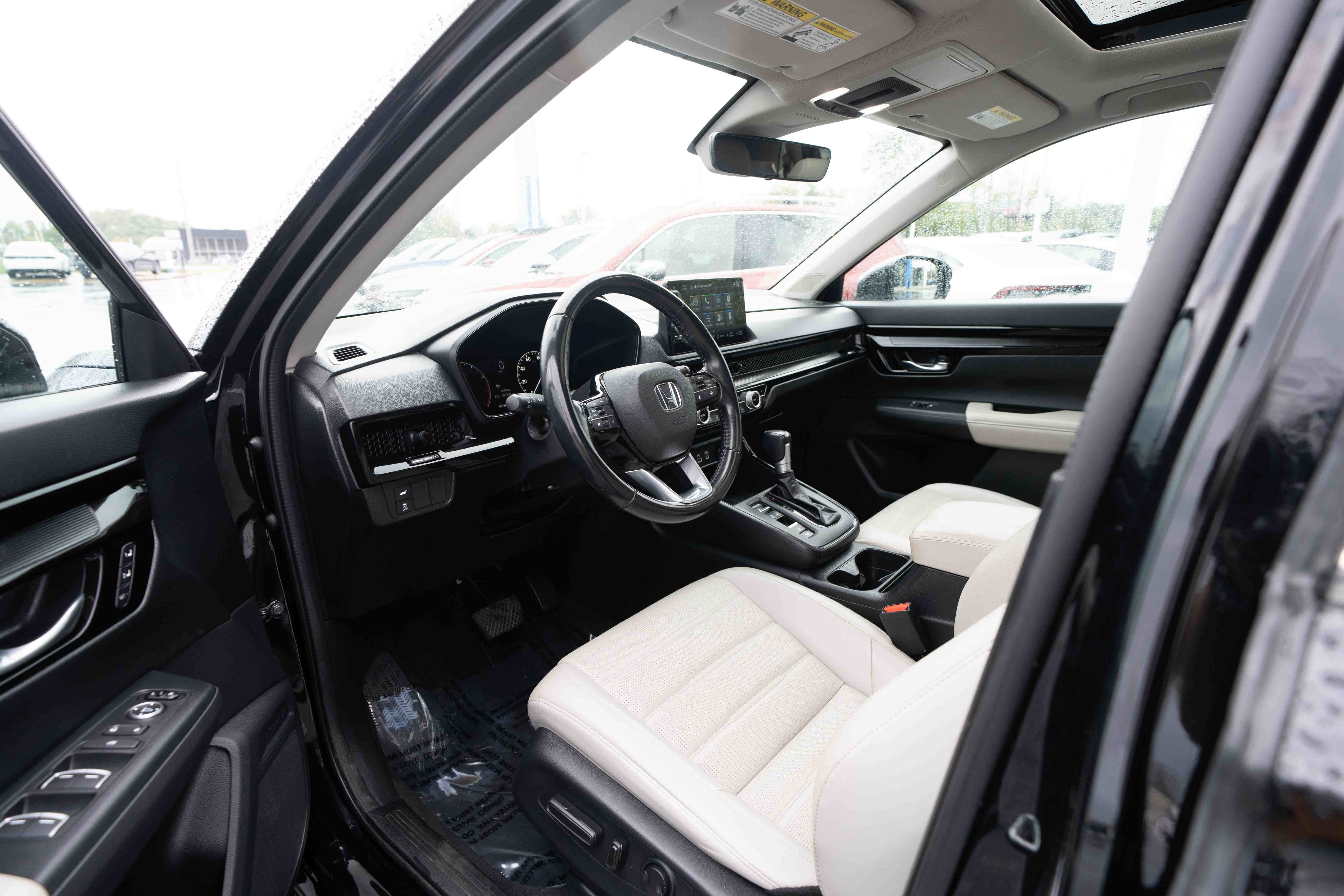 Used 2025 Honda CR-V EX-L image 8