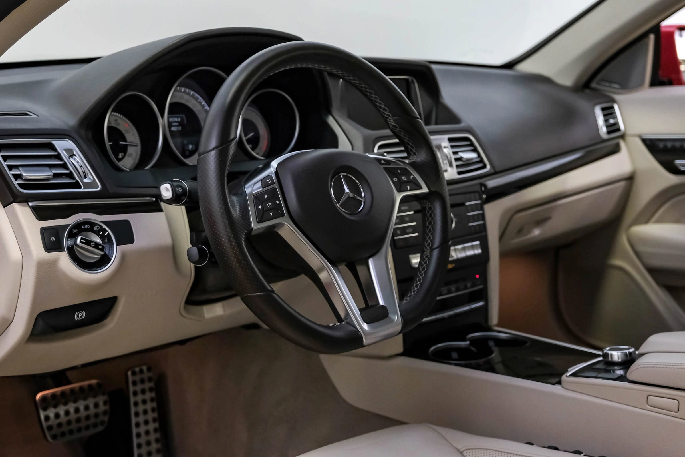 Used 2016 Mercedes-Benz E 400 Coupe image 8