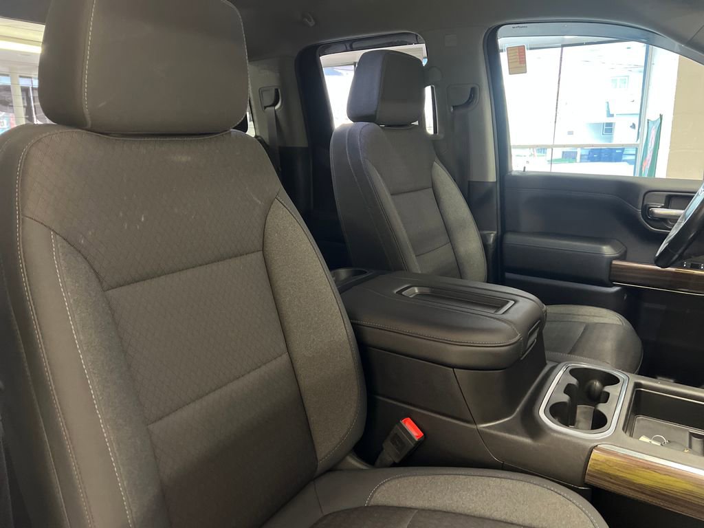 Used 2019 Chevrolet Silverado 1500 RST AWD/4WD image 47