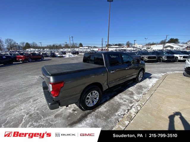 Used 2021 Nissan Titan SV w/ SV Convenience Package image 23