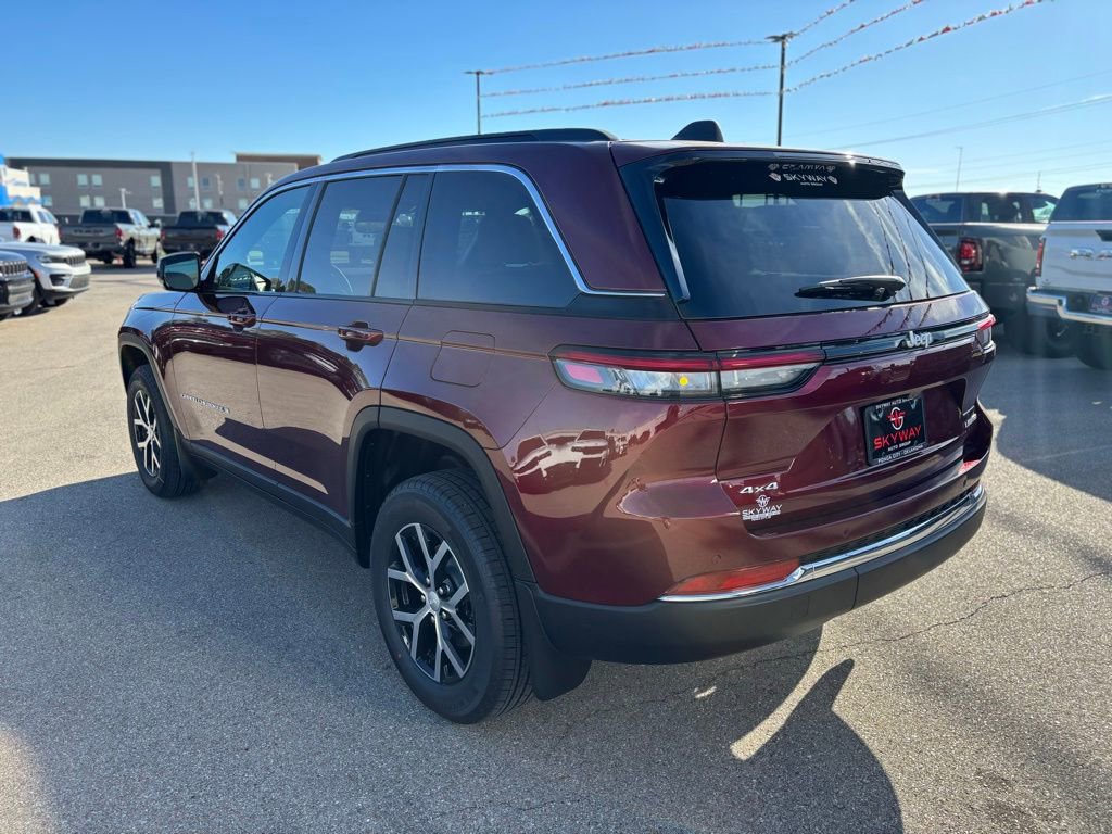 New 2025 Jeep Grand Cherokee Limited image 4