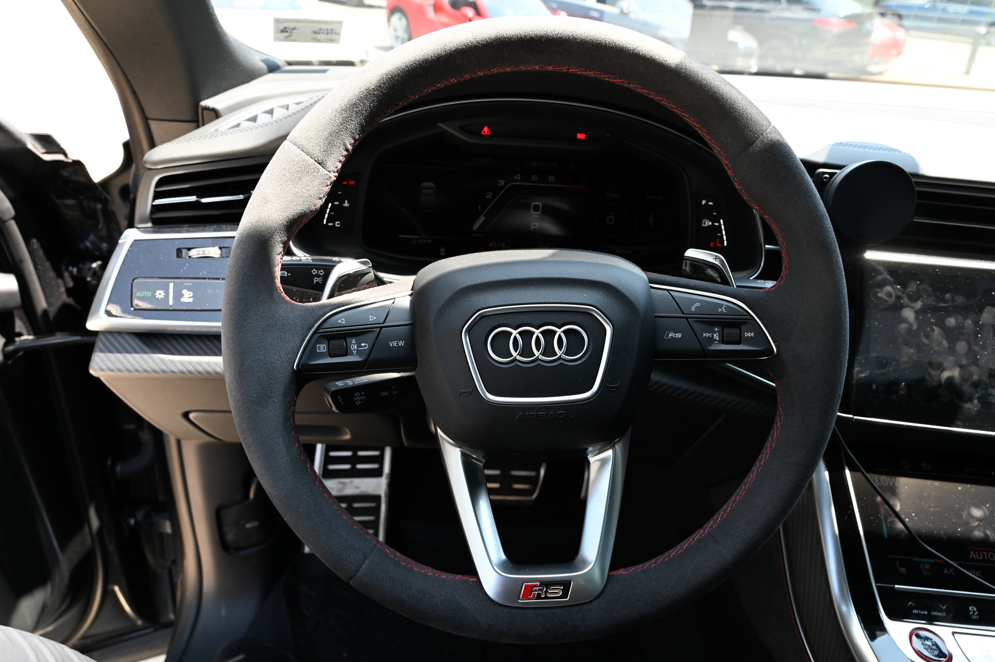 Used 2024 Audi RS Q8 AWD/4WD image 24