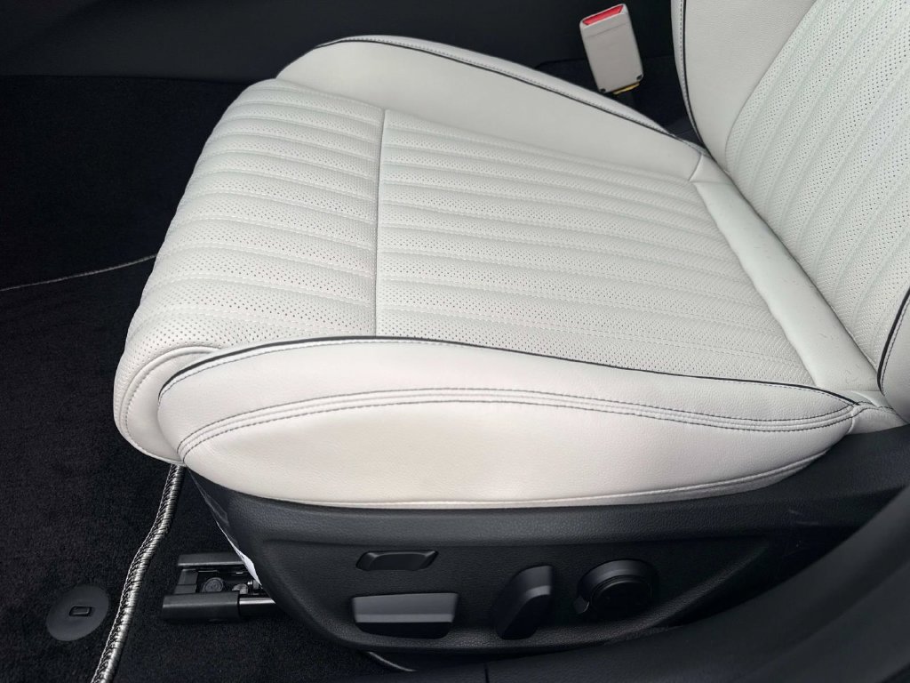 New 2026 Genesis G70 3.3T Sport Prestige RWD image 18