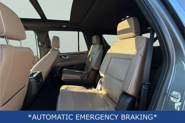 Used 2021 Chevrolet Tahoe Premier w/ Premium Package image 17