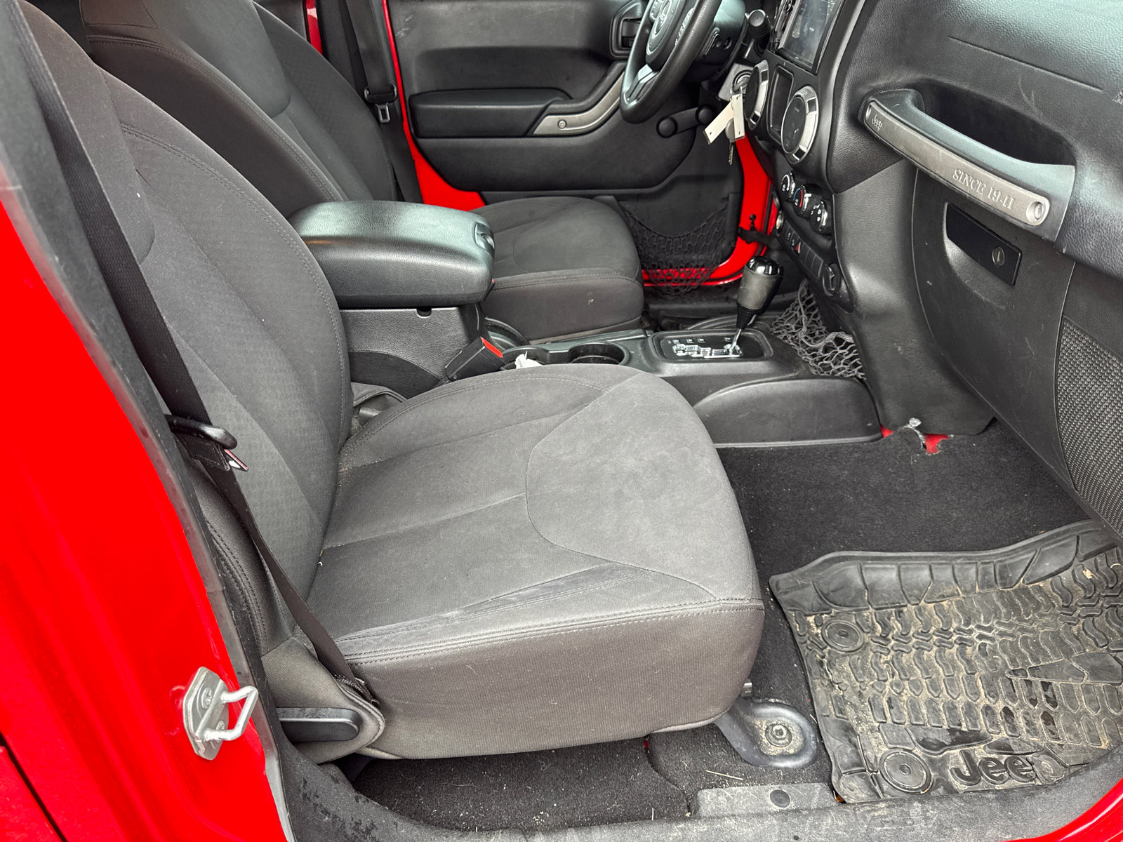 Used 2015 Jeep Wrangler Unlimited Sport image 13