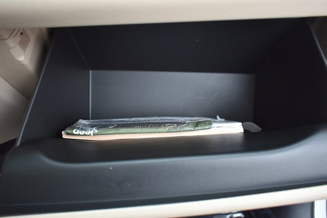 Used 2025 Jeep Grand Cherokee L Limited image 54