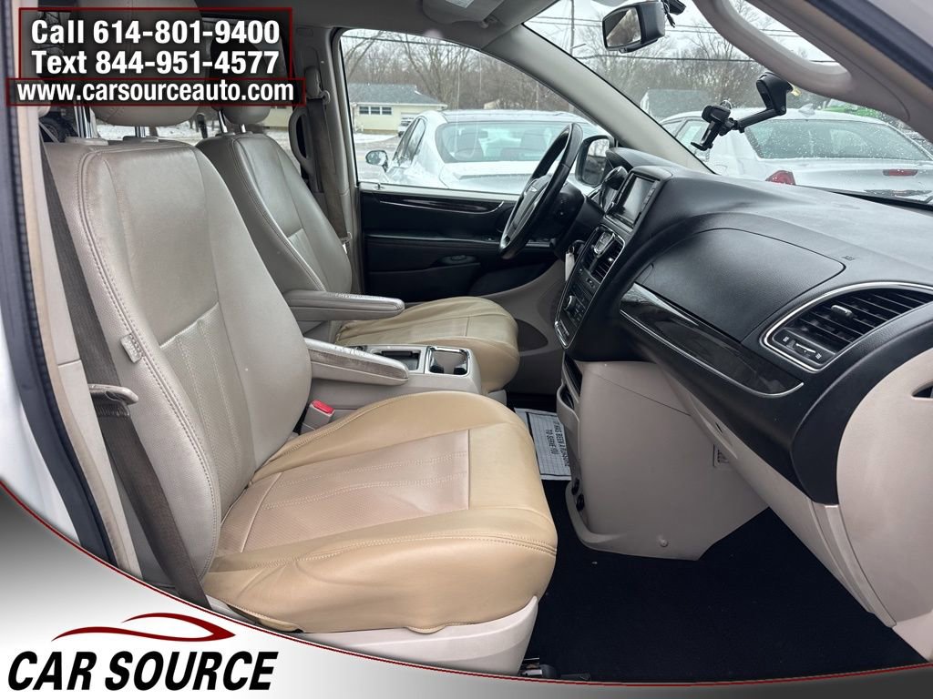 Used 2012 Chrysler Town & Country Touring w/ Entertainment Group #1 image 29