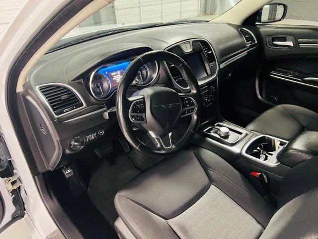 Used 2021 Chrysler 300 Touring w/ Sport Appearance Package RWD image 20