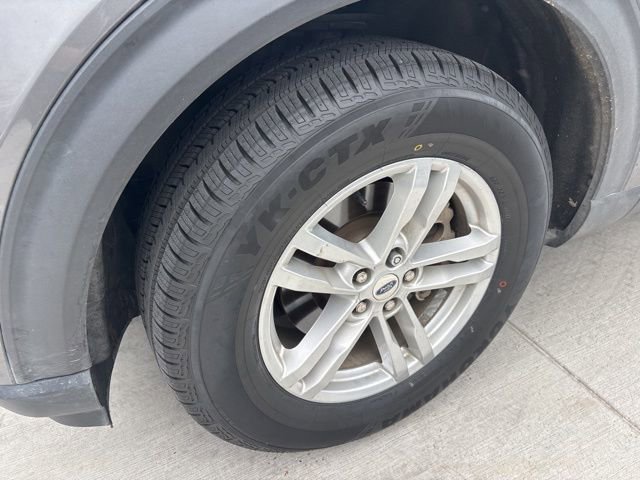 Used 2021 Ford Explorer XLT image 12