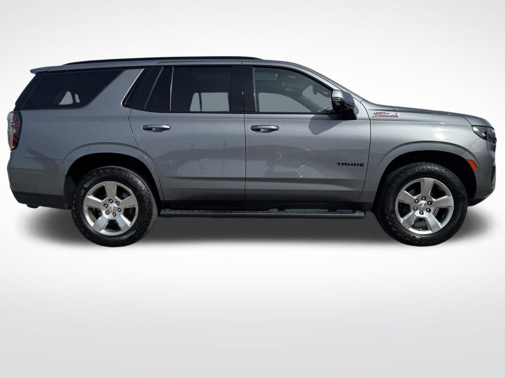 Used 2022 Chevrolet Tahoe Z71 w/ Luxury Package image 2