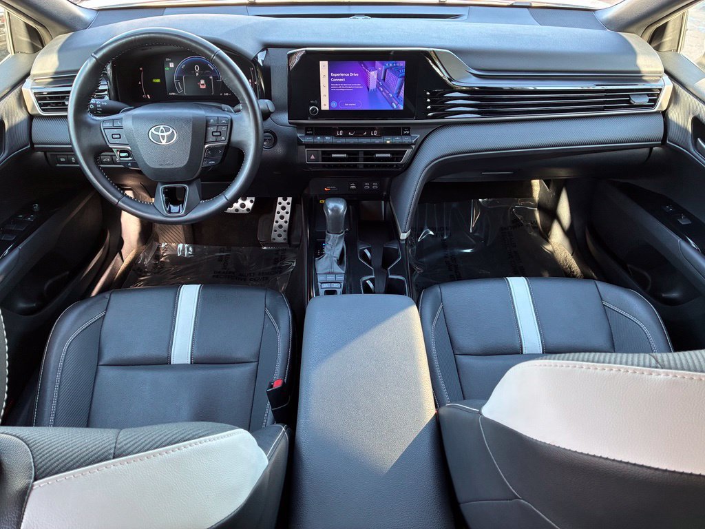 Used 2025 Toyota Camry SE FWD image 25