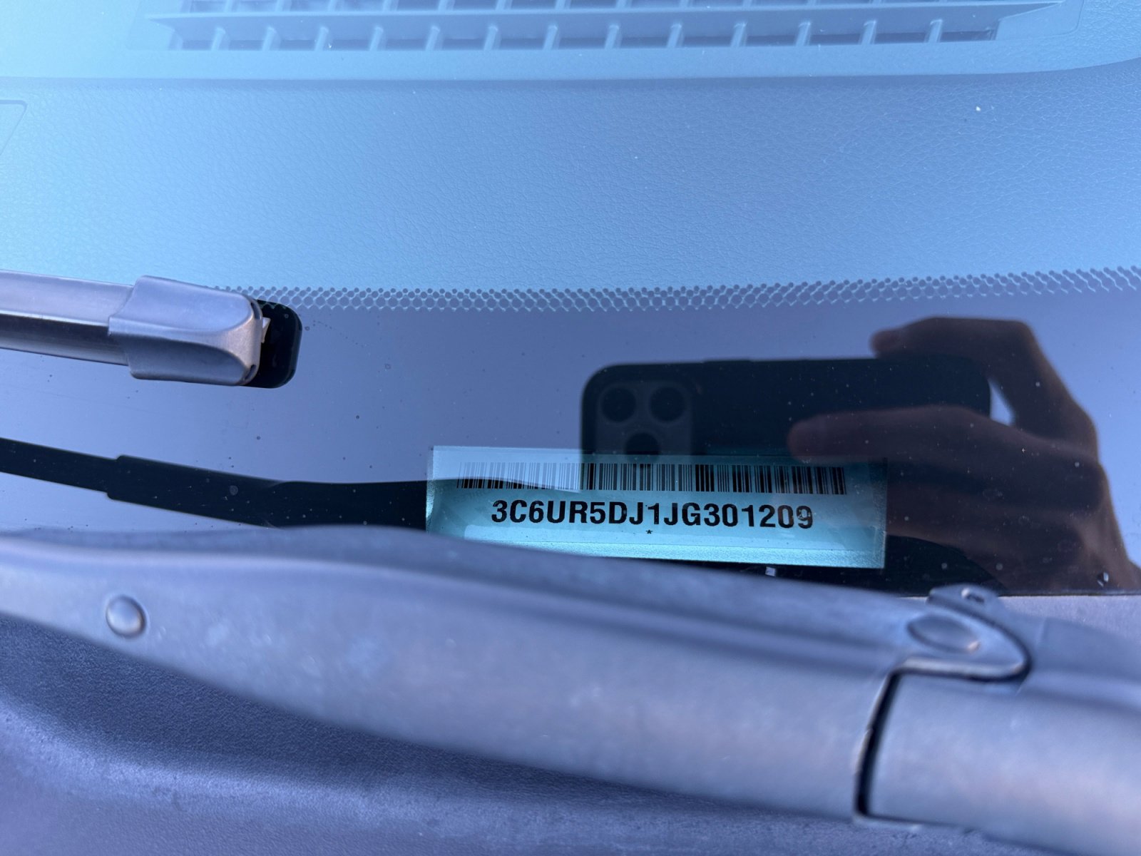 Used 2018 RAM 2500 Big Horn image 25