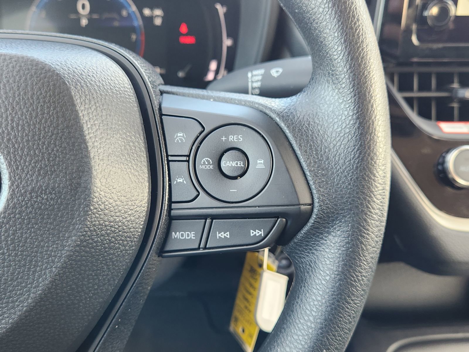 Used 2026 Toyota Corolla LE image 33