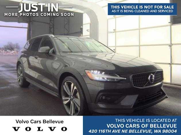 Used 2025 Volvo V60 B5 Cross Country Plus