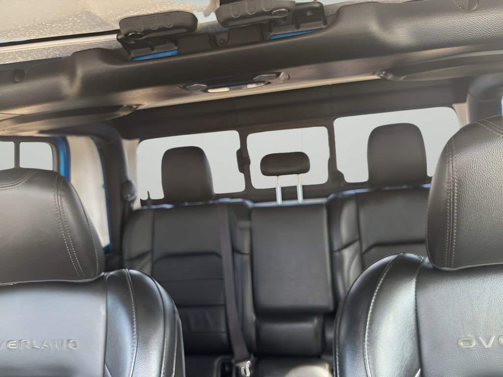 Used 2020 Jeep Gladiator Overland image 29