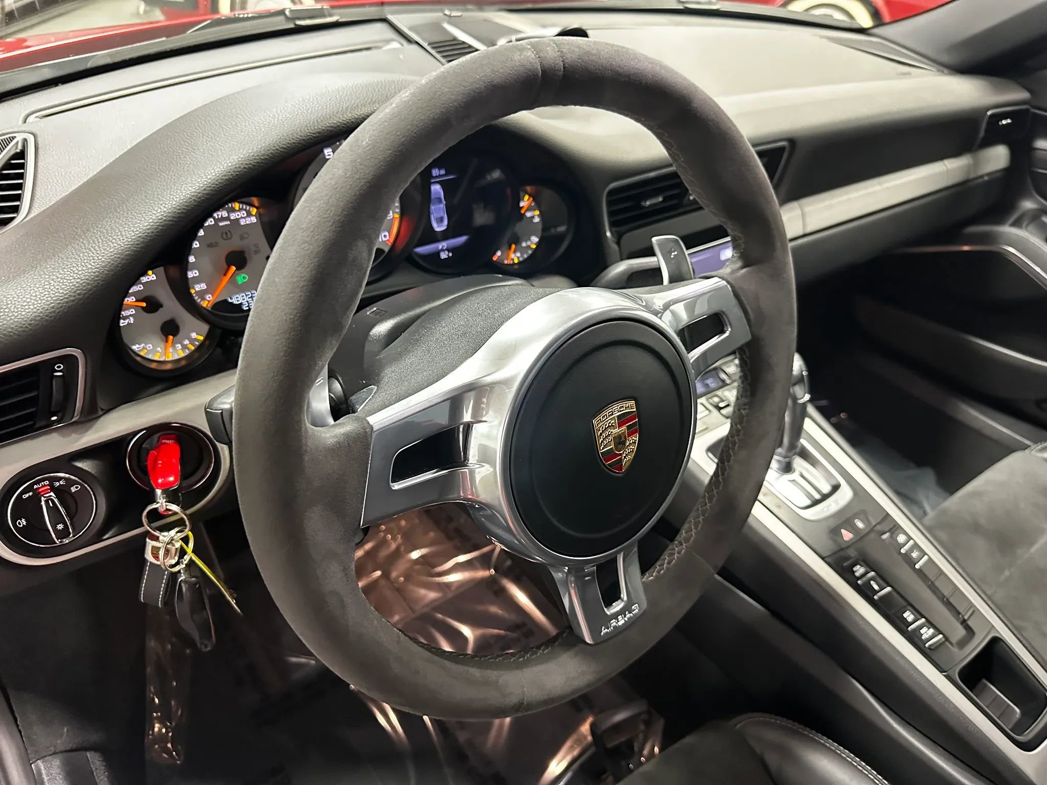 Used 2015 Porsche 911 GT3 RWD image 9