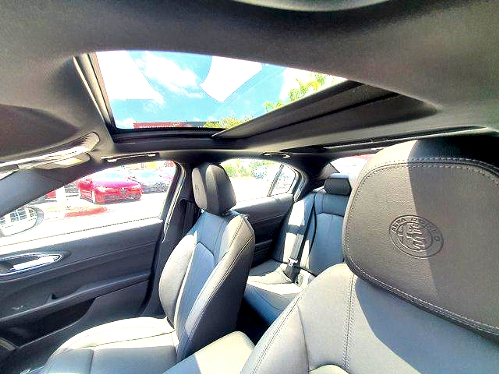 New 2024 Alfa Romeo Giulia Sprint RWD image 18