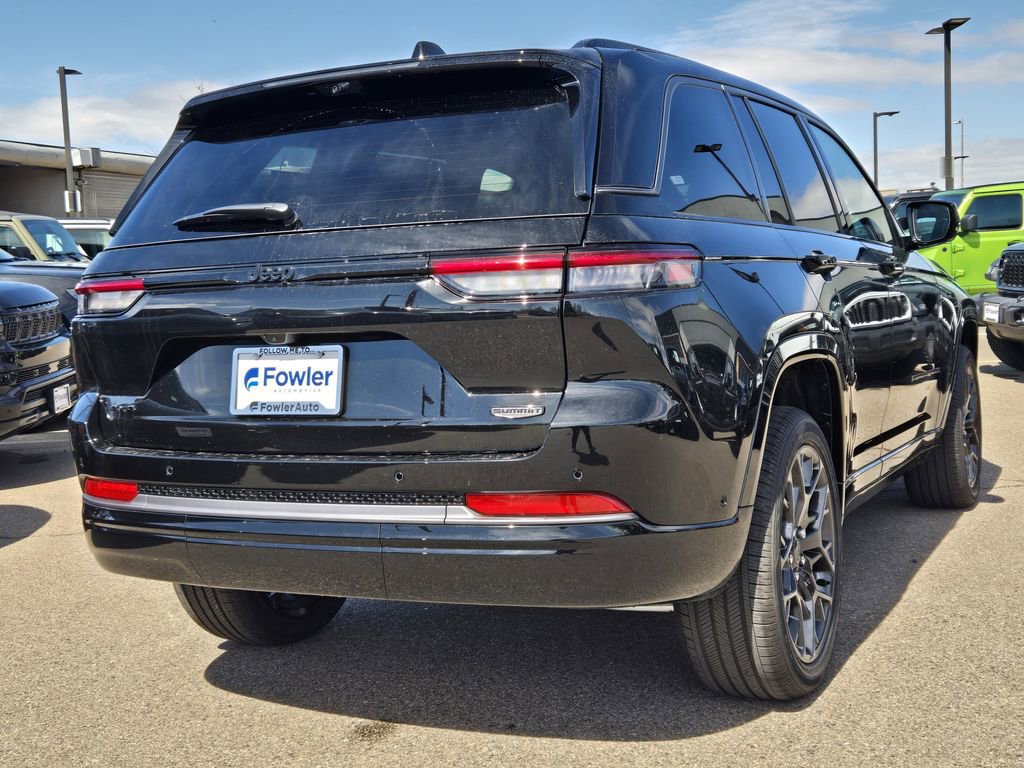 New 2026 Jeep Grand Cherokee Summit w/ Obsidian Package image 4