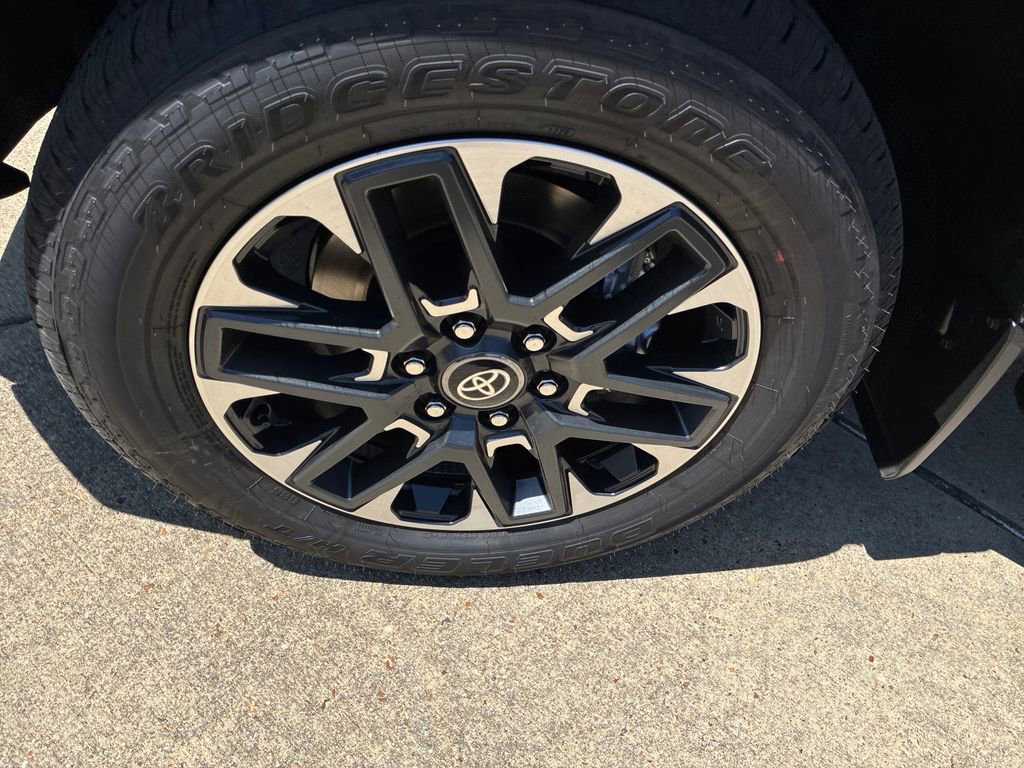 New 2026 Toyota Tundra Limited AWD/4WD image 29