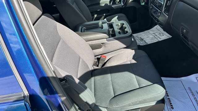 Used 2018 Chevrolet Silverado 1500 LT w/ All Star Edition image 39