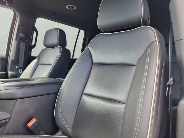 Used 2024 GMC Yukon XL SLT RWD image 22
