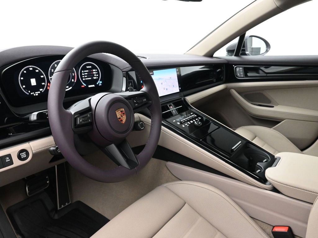 New 2026 Porsche Panamera 4 image 4
