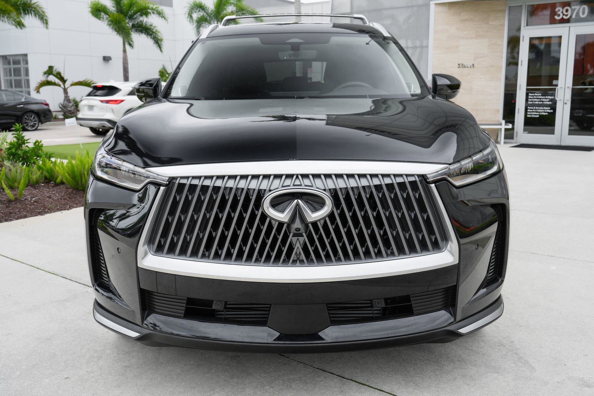 Used 2026 INFINITI QX60 Luxe w/ Cargo Package image 4