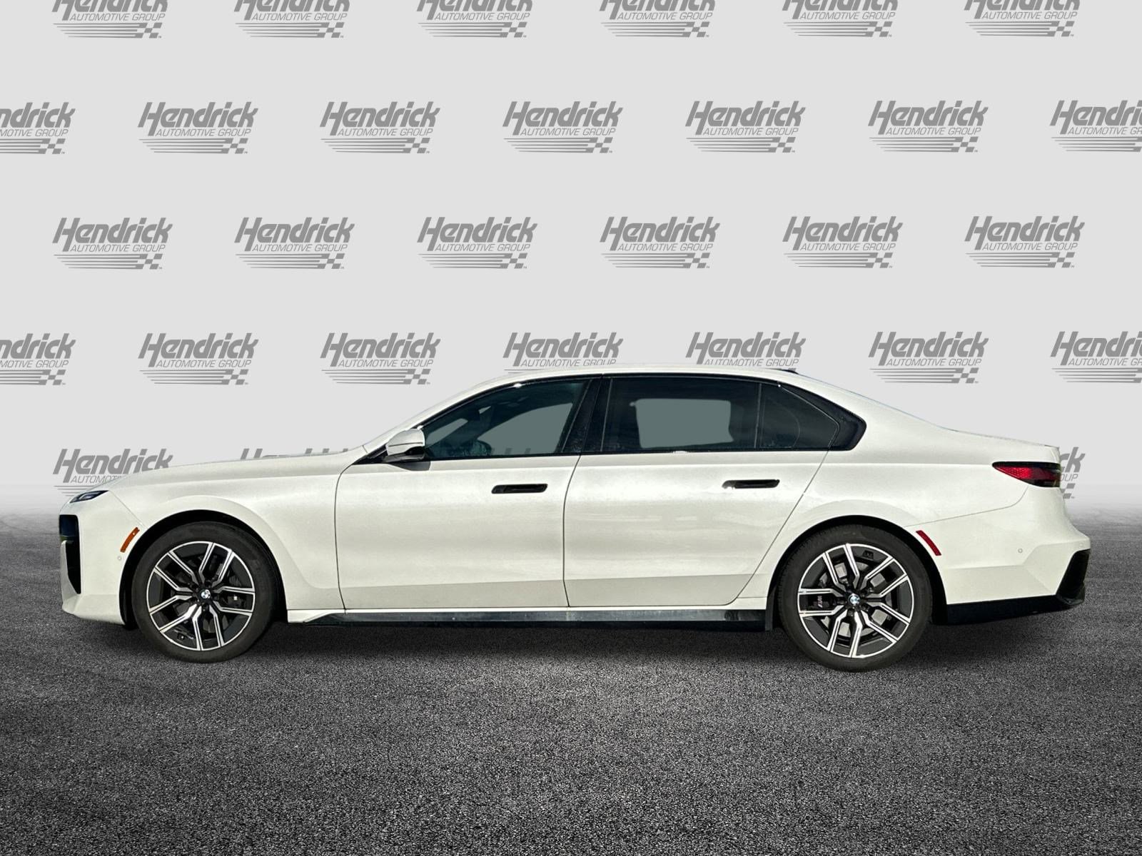 Certified 2023 BMW 740i image 8